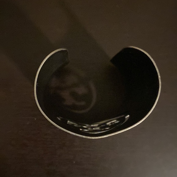 Tory Burch bracelet - Picture 3 of 3